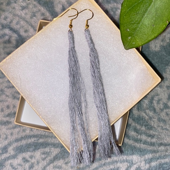 Light Blue Gray Hand Crafted Macrame Style  Fringe Gold Toned Dangle Earrings - Picture 4 of 9
